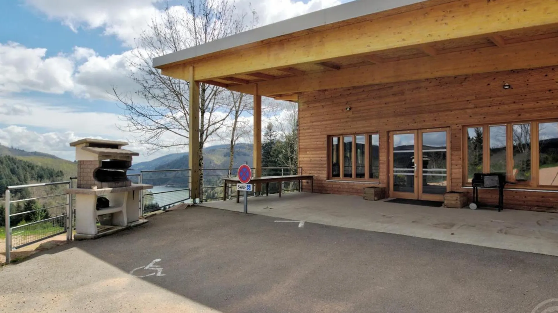 Chalet 2 Chambres Avec Acces Pmr, Terrasse Privee, Piscine, Activites Plein Air. - Fr-1-496-246 Saint-Rirand France