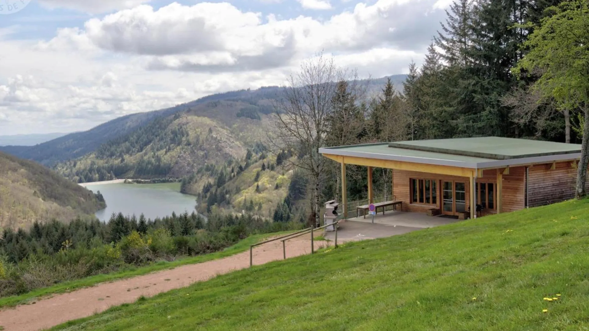 Chalet 2 Chambres Avec Acces Pmr, Terrasse Privee, Piscine, Activites Plein Air. - Fr-1-496-246 Saint-Rirand 0*,  France