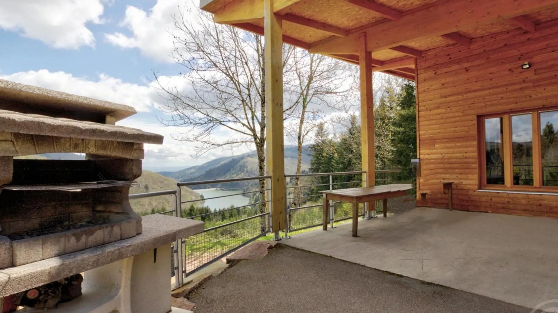 Holiday home Chalet 2 Chambres Avec Acces Pmr, Terrasse Privee, Piscine, Activites Plein Air. - Fr-1-496-246 Saint-Rirand France