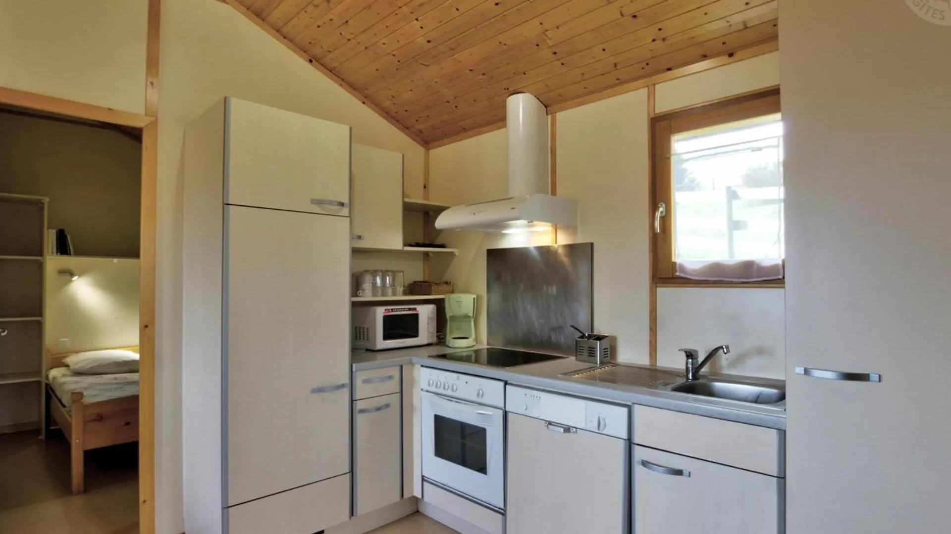 Chalet 2 Chambres Avec Acces Pmr, Terrasse Privee, Piscine, Activites Plein Air. - Fr-1-496-246 Saint-Rirand